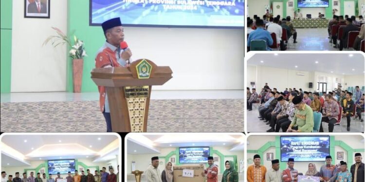 Kakanwil Kemenag Sultra Serahkan Bantuan Operasional FKUB dan Desa Sadar Kerukunan Senilai 1 Milyar Lebih