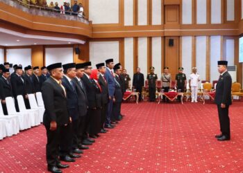 Gubernur Sultra Lantik dan Ambil Sumpah Jabatan 13 Pejabat Pimpinan Tinggi Pratama Lingkup Pemprov Sultra
