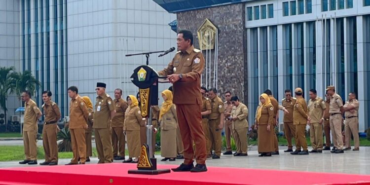 Wakil Gubernur Sultra Pimpin Apel Gabungan ASN, Tegaskan Makna Kepemimpinan