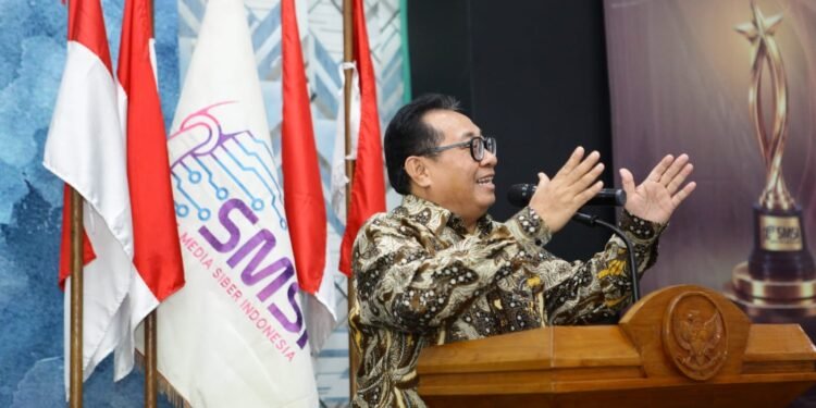 Dari Menteri hingga Kepala Desa, 16 Tokoh Terima Anugerah SMSI 2026 di Dewan Pers