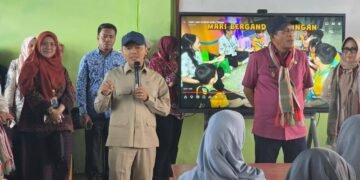 Wamendikdasmen Minta Revitalisasi Sekolah Suku Bajo di Wakatobi Segera Dilakukan