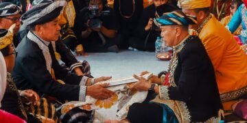 Silaturahmi Akbar KKMM, Gubernur Sultra Dianugerahi Gelar Adat Muna.